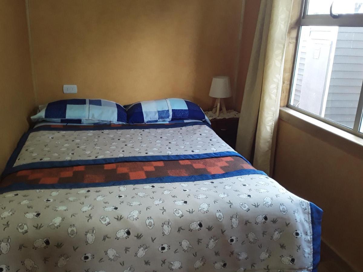 Hostal Don Pedro Пуерто-Наталес Екстер'єр фото