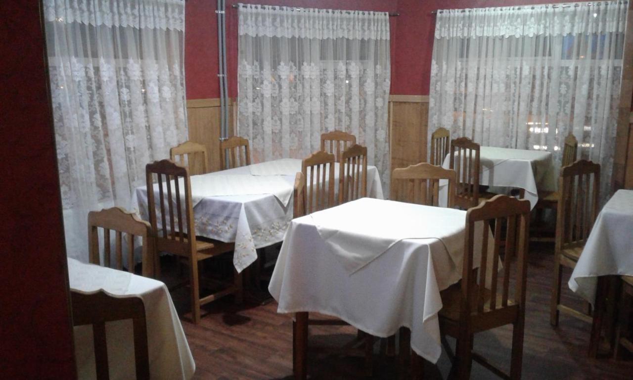 Hostal Don Pedro Пуерто-Наталес Екстер'єр фото